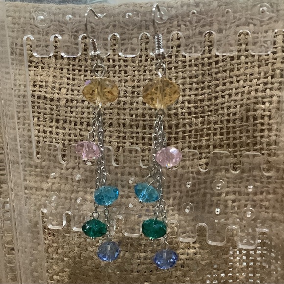 Multicolored faceted glass bead earrings - Picture 2 of 5